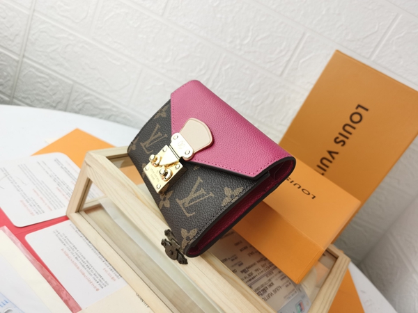 LVコピーウォレット側面デザイン